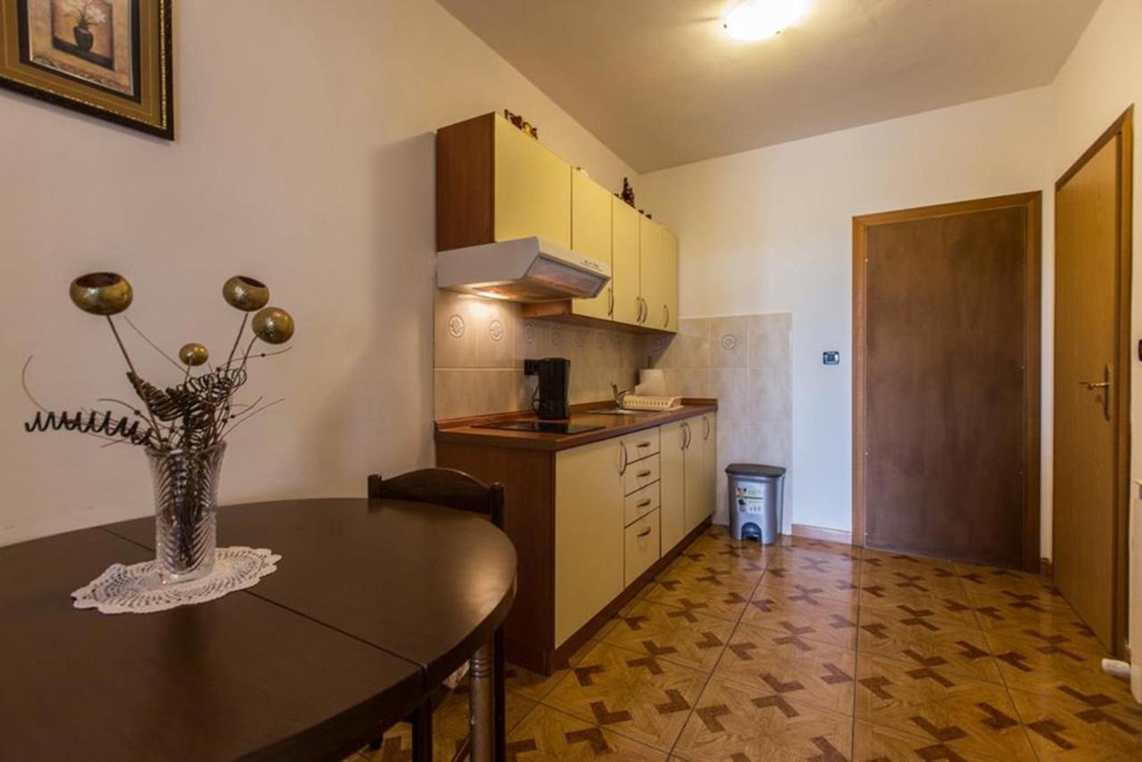 Guest House Casa Mia - Rooms & Apartments Rovinj Exterior foto